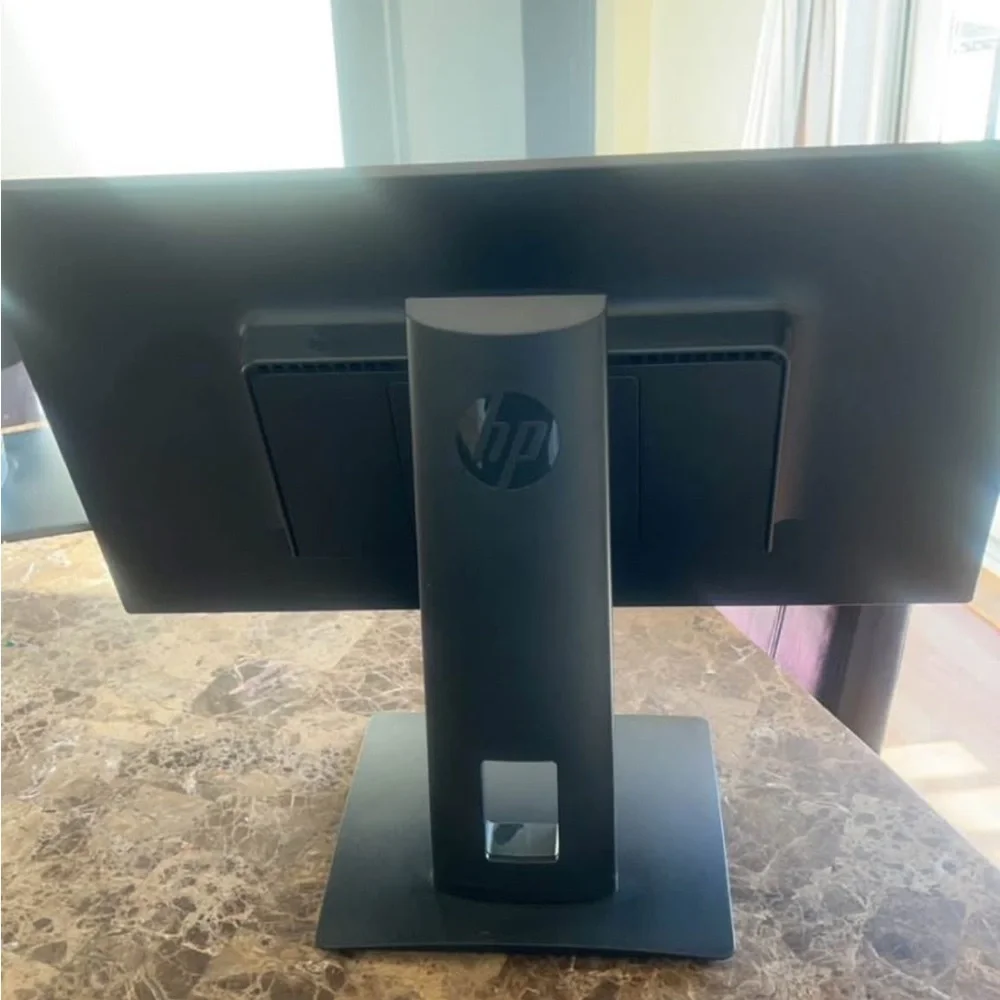HP VH240a monitor 24”